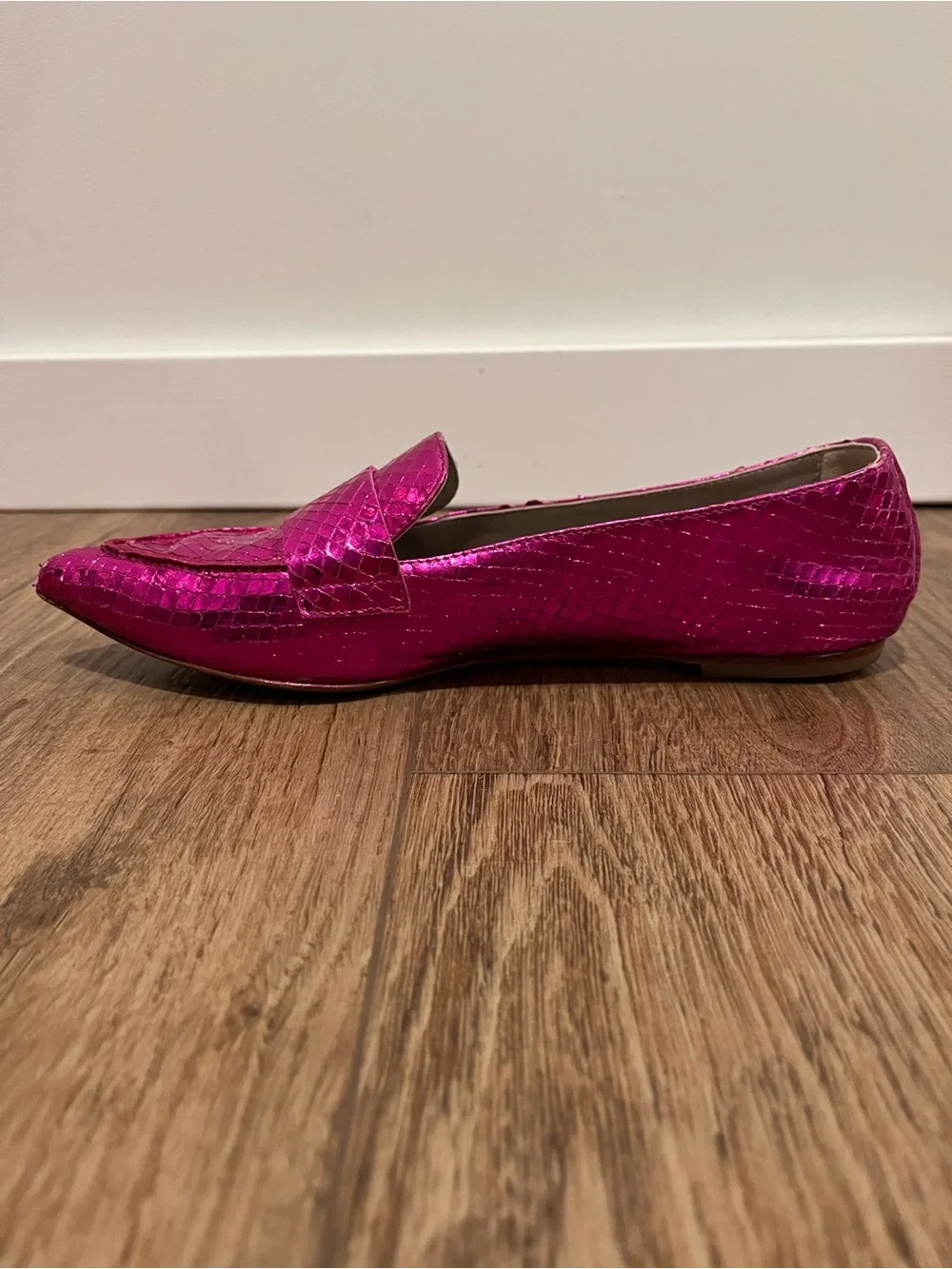 AGL softy pointy toe moccasin loafer Fuschia snake - Picture 10 of 16